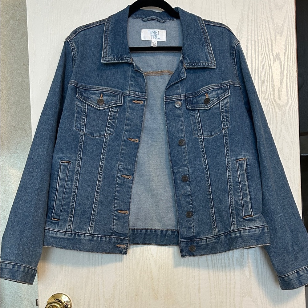 Time and Tru Classic Blue Denim Jacket, Size L
